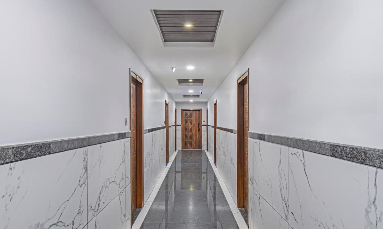 Treebo Abhi Suites, 400 Mts From Guntur Junction Esterno foto