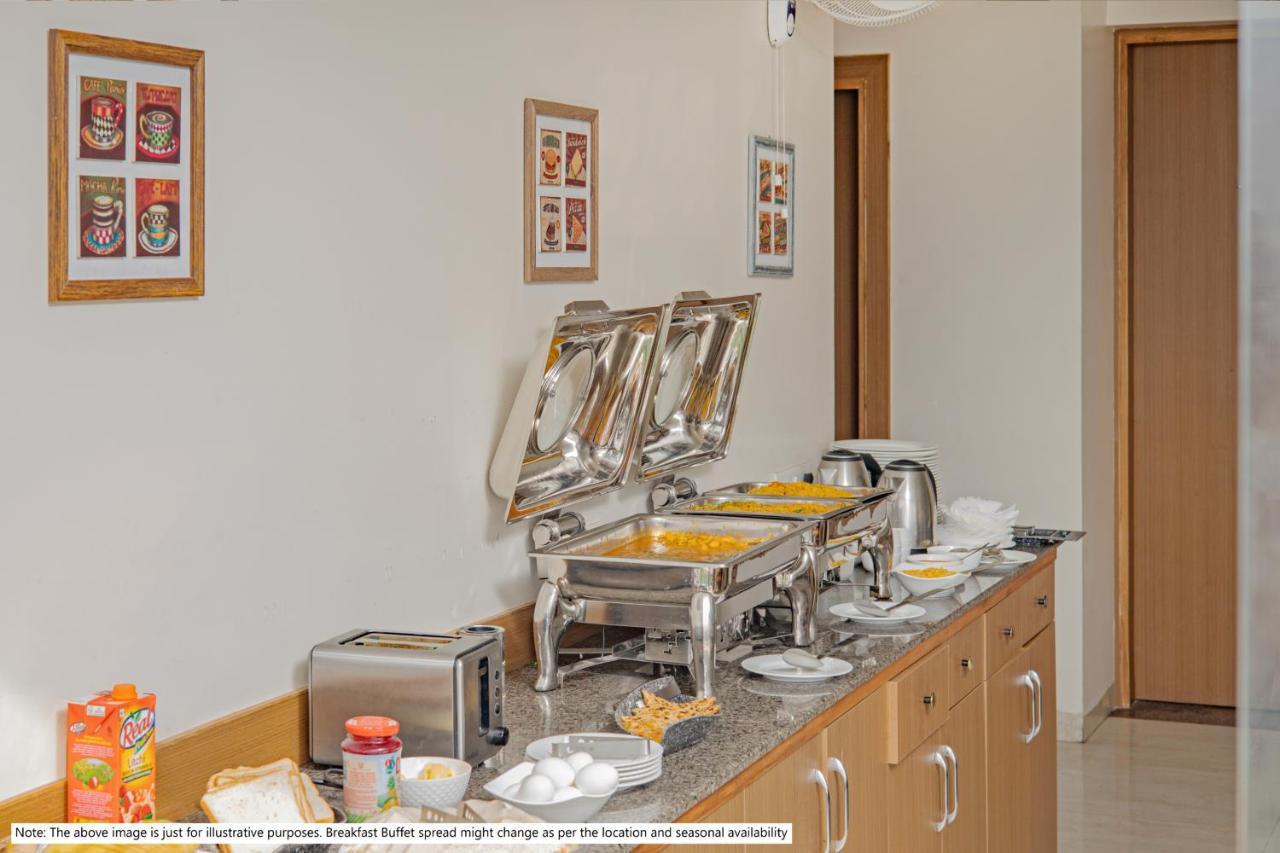 Treebo Abhi Suites, 400 Mts From Guntur Junction Esterno foto